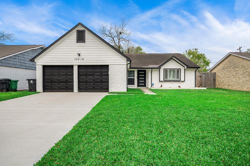 10818 Hillcroft St, Houston, TX, 77096-6031 | Card Image