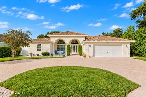 8 Fieldstone Ln, PALM COAST, FL, 32137-9233 | Card Image
