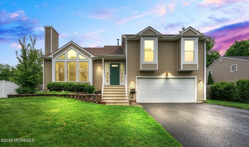 30 Heritage Dr, Howell, NJ, 07731-2900 | Card Image
