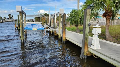 2596 Bayshore Dr, MATLACHA, FL, 33993-9737 | Card Image