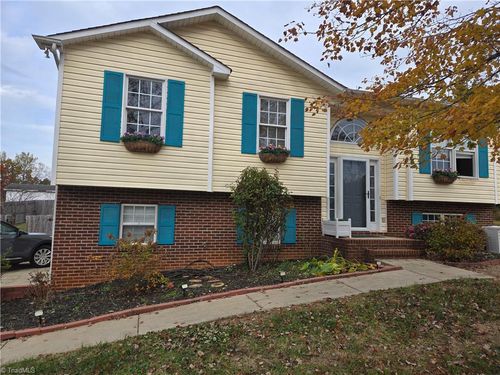 1160 Capella Ridge Rd, King, NC, 27021-9026 | Card Image