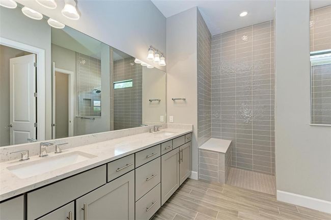 7113 Gradford Ct, House other with 3 bedrooms, 4 bathrooms and null parking in Lakewood Ranch FL | Image 30