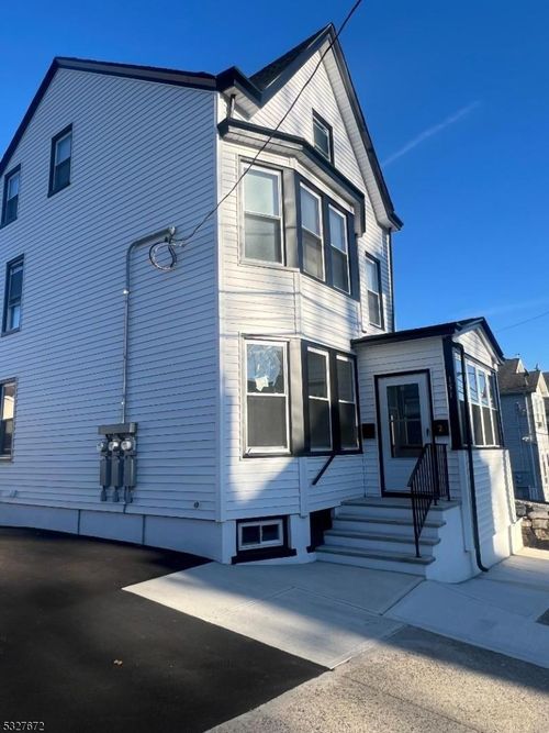 149 Atlantic St, Paterson, NJ, 07503-2911 | Card Image