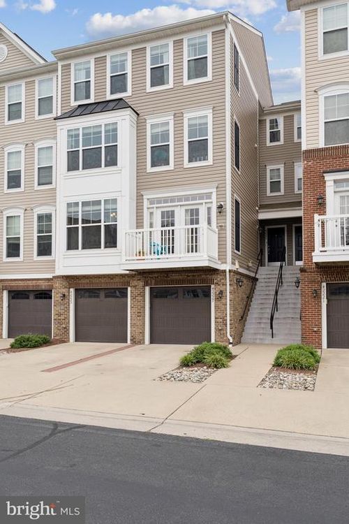 42227 Canary Grass Sq, ALDIE, VA, 20105-5705 | Card Image
