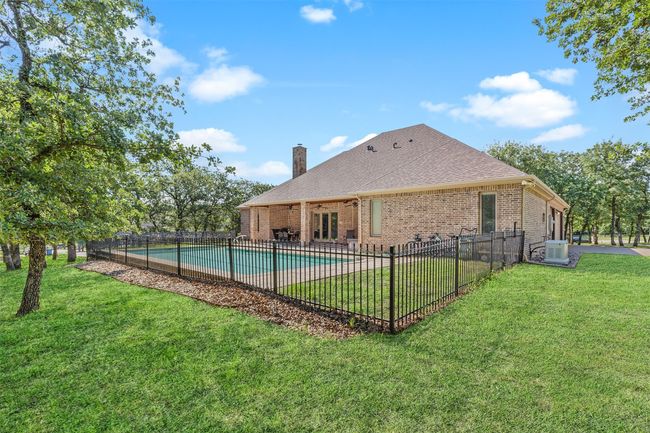 712 S Sugartree Dr, House other with 3 bedrooms, 2 bathrooms and null parking in Lipan TX | Image 33