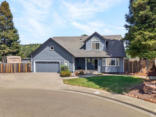 586 Hillside Drive, Cloverdale, CA, 95425 | Card Image