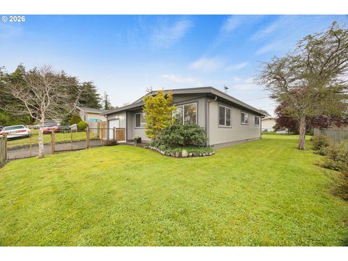 1025 Garfield Ave, CoosBay, OR, 97420 | Card Image