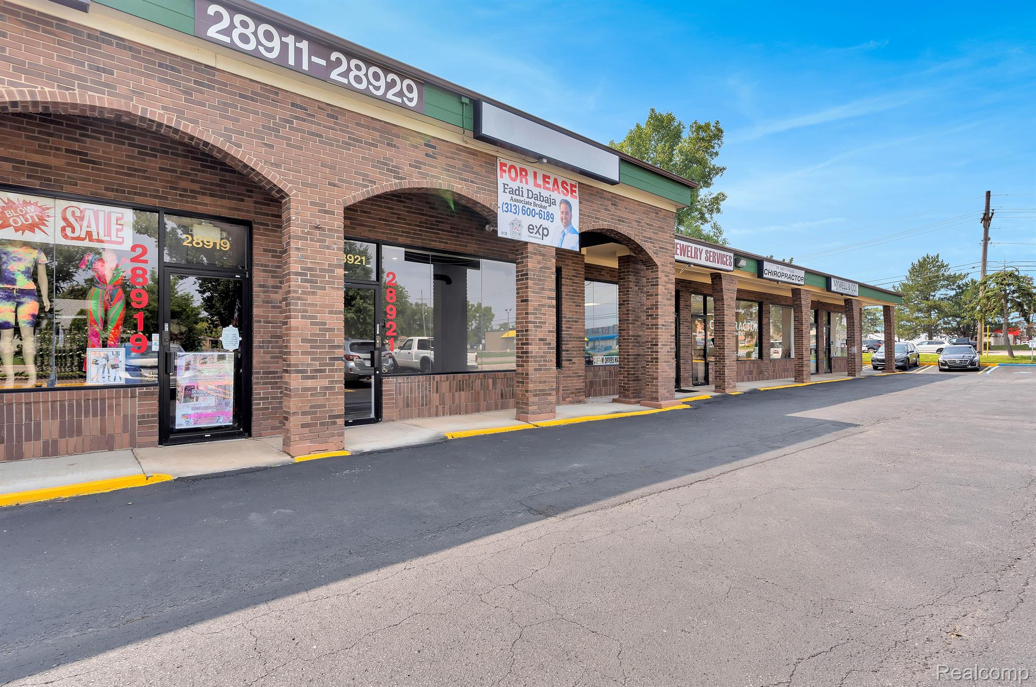 Commercial Lease in Livonia 4
