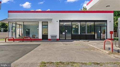 6376 S Susquehanna Trl, Port Trevorton, PA, 17864-9216 | Card Image