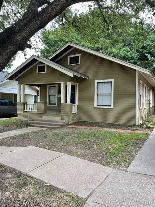 2257 College Ave, Fort Worth, TX, 76110-1939 | Card Image