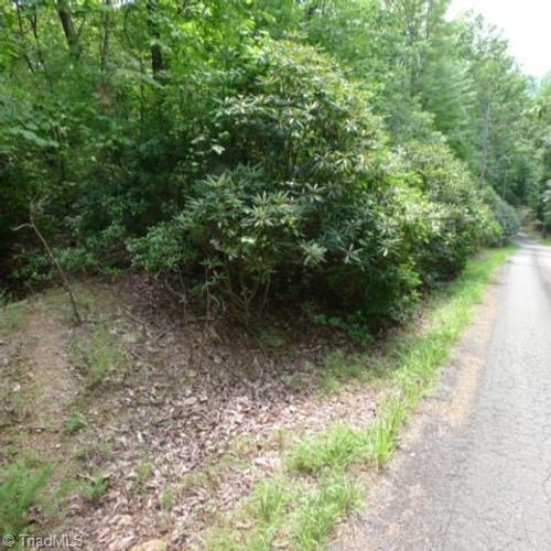 18 Mountain View Dr, Lowgap, NC, 27024 | Card Image