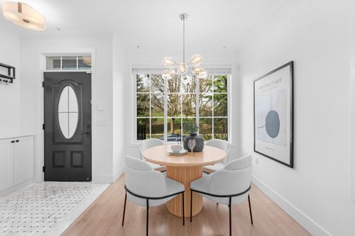 322 W 62nd Ave, Vancouver, BC, V5X2E3 | Card Image