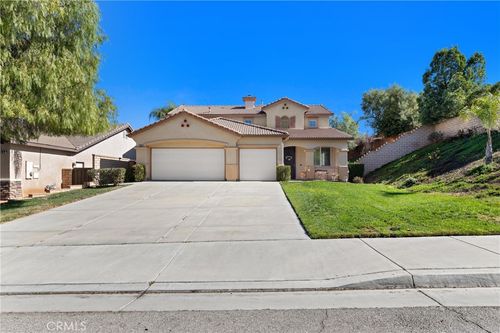 31282 Shadow Ridge Dr, Menifee, CA, 92584-8211 | Card Image