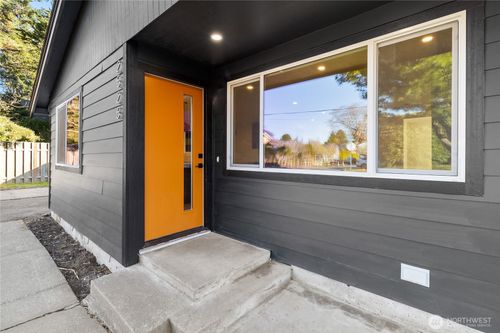 2525 Monroe St, Bellingham, WA, 98225-2099 | Card Image