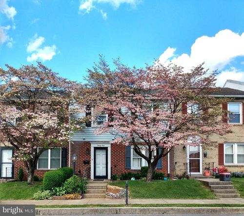 39 William Penn Drive, Chambersburg, PA, 17201 | Card Image