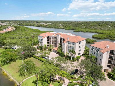 405 - 5450 Eagles Point Circle, Condo with 3 bedrooms, 2 bathrooms and null parking in Sarasota FL | Image 3