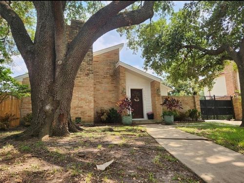 11303 Olympia Dr, Houston, TX, 77077-6417 | Card Image
