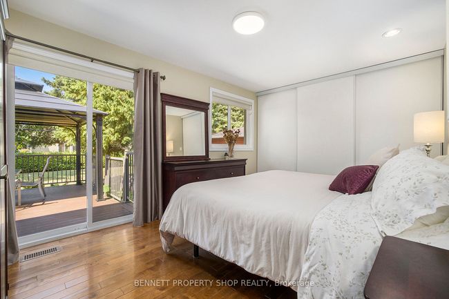 1476 Maxime St, House other with 3 bedrooms, 2 bathrooms and 11 parking in Gloucester ON | Image 11