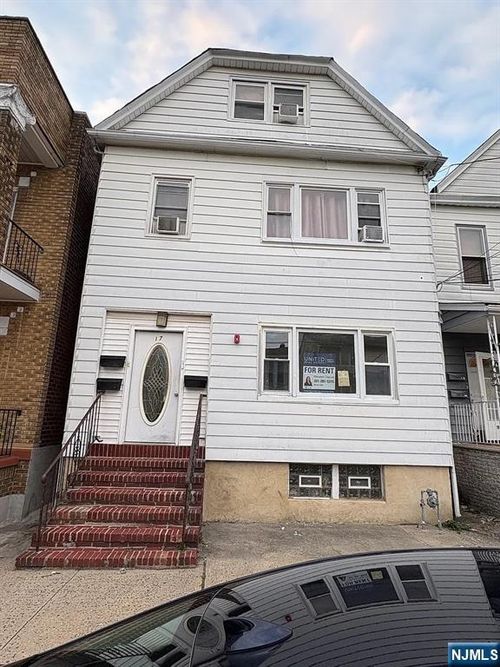 17 Farnham Ave, Garfield, NJ, 07026-1381 | Card Image
