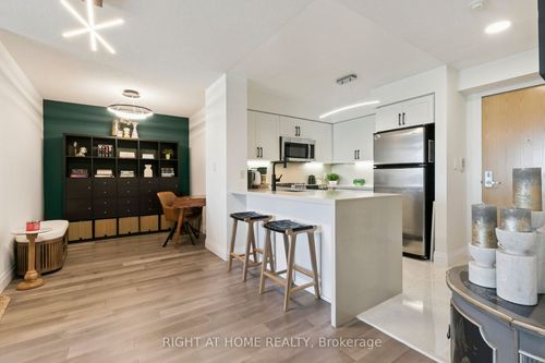 2106-88 Grangeway Ave, Scarborough, ON, M1H0A2 | Card Image