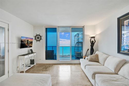 1425-2301 Collins Ave, Miami Beach, FL, 33139 | Card Image