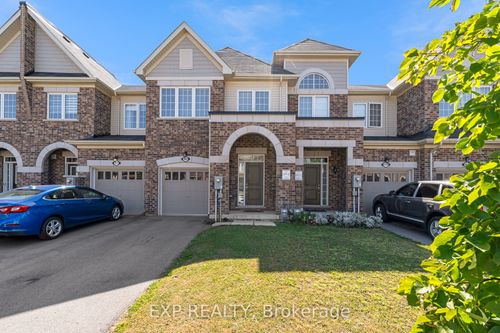 4068 Fracchioni Dr, Beamsville, ON, L0R1B4 | Card Image