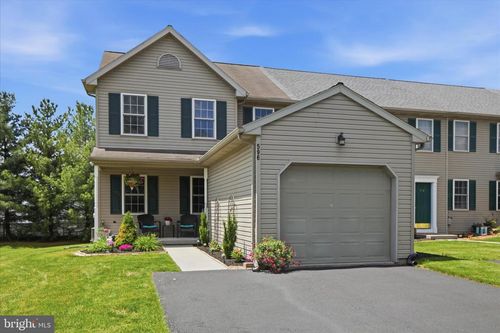 596 Wood Duck Dr, MANHEIM, PA, 17545-8889 | Card Image