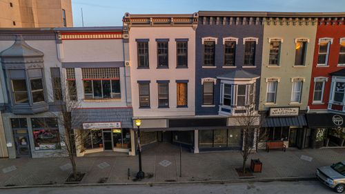 816 Lincolnway, Laporte, IN, 46350-3411 | Card Image