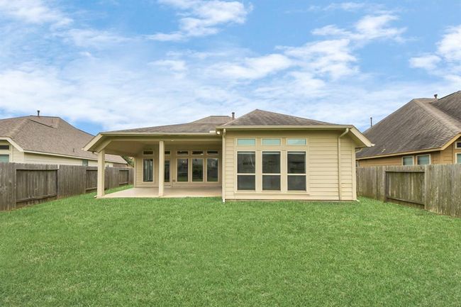 13208 Sage Meadow Ln, House other with 3 bedrooms, 2 bathrooms and 2 parking in Pearland TX | Image 32