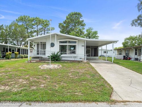 8017 Fiat Ave, BROOKSVILLE, FL, 34613-5776 | Card Image