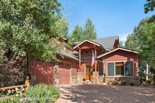 69 Old Midland Dr, Glenwood Springs, CO, 81601-4611 | Card Image