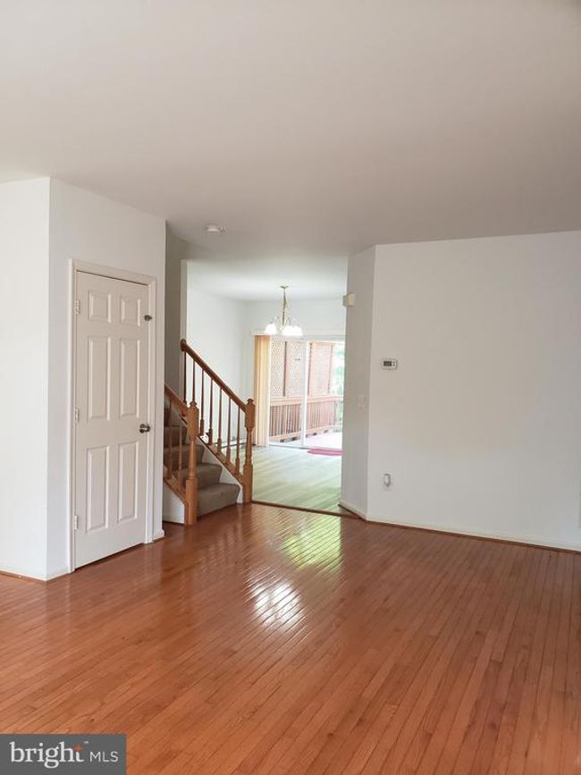 9426 Silver Meteor Ct, Townhouse with 3 bedrooms, 4 bathrooms and null parking in MANASSAS PARK VA | Image 14