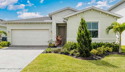684 Veridian Cir Nw, PALM BAY, FL, 32907-8039 | Card Image