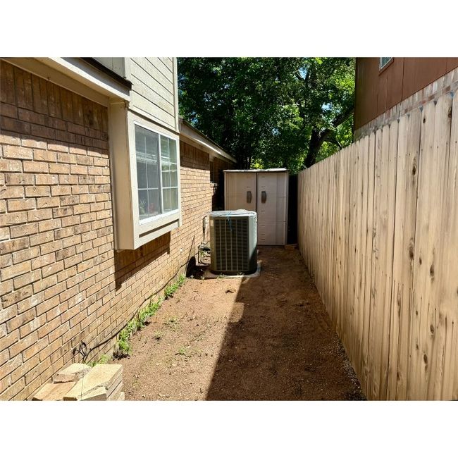 2509 Little Elm Trl, House other with 3 bedrooms, 2 bathrooms and 6 parking in Cedar Park TX | Image 6