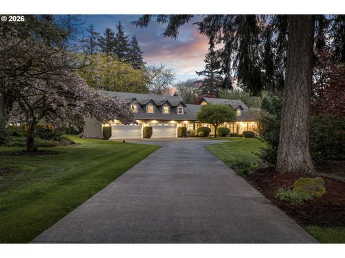 7701 Ne 211th Ave, Vancouver, WA, 98682-9084 | Card Image