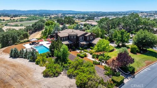 2191 Lake Ysabel Rd, Templeton, CA, 93465-8646 | Card Image