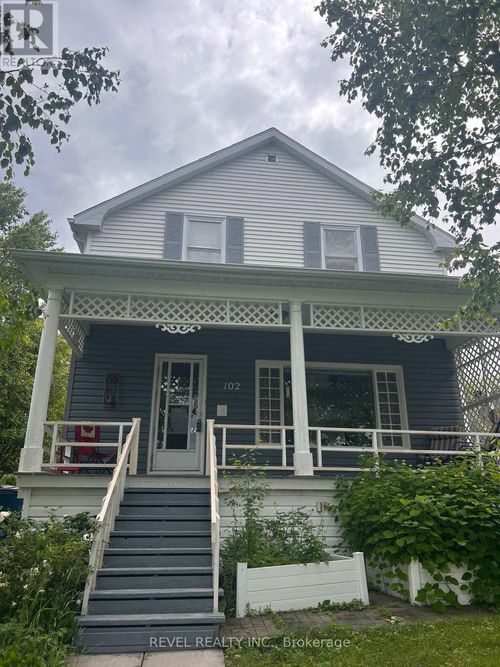 102 Twelfth Ave, Cochrane, ON, P0L1C0 | Card Image