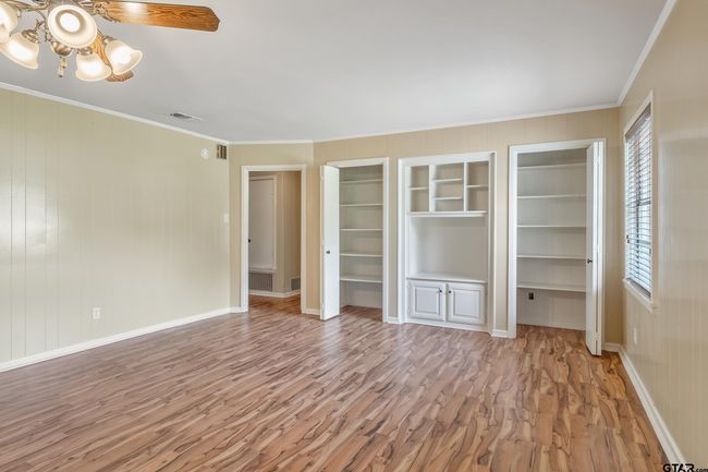 559 N Elm St, House other with 3 bedrooms, 2 bathrooms and null parking in Frankston TX | Image 12