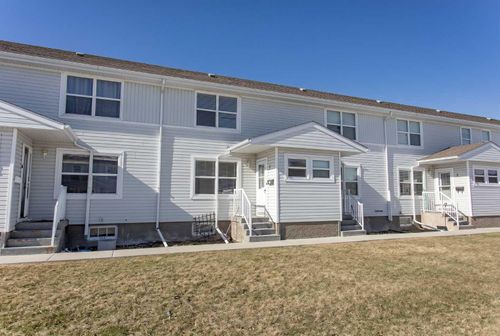 5 Poplar Cres, Springbrook, AB, T4S1V3 | Card Image