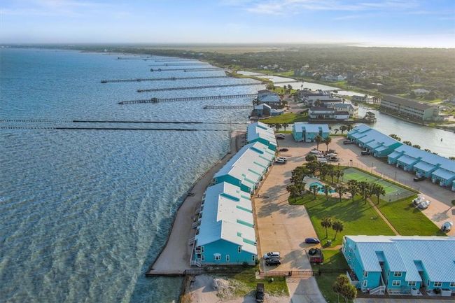 APT-101 - 2292 N Fulton Beach Rd, Condo with 3 bedrooms, 3 bathrooms and null parking in Rockport TX | Image 30
