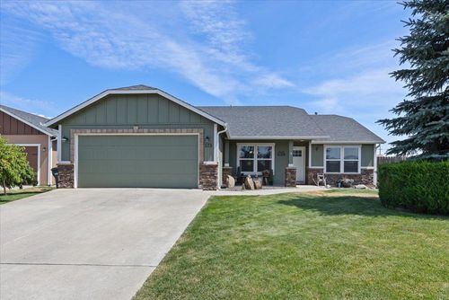 521 S Solar St, Airway Heights, WA, 99001-9059 | Card Image