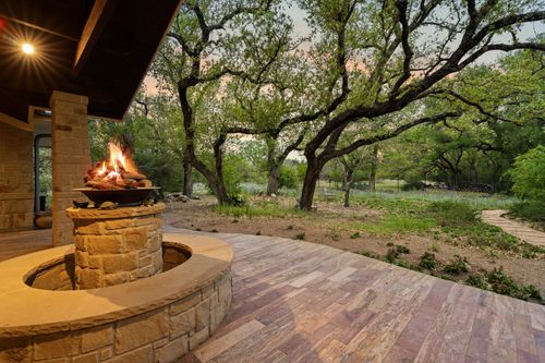 23426 Oscar Rd, Spicewood, TX, 78669-1638 | Card Image