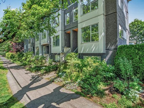 3096 Quebec St, Vancouver, BC, V5T3B1 | Card Image