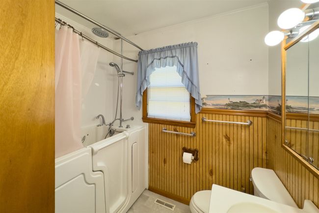 110 N Washington St, House other with 3 bedrooms, 1 bathrooms and 2 parking in Hudson IL | Image 12