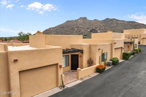 11-37222 N Tom Darlington Dr, Carefree, AZ, 85377-4266 | Card Image