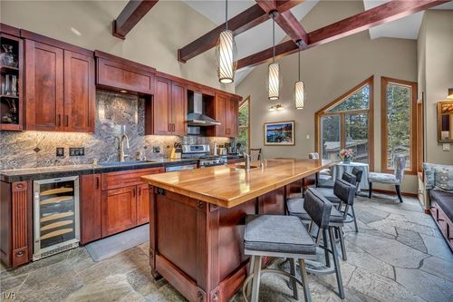 914 Jennifer St, Incline Village, NV, 89451-8622 | Card Image