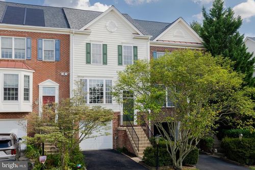 10709 Dabshire Way, MANASSAS, VA, 20110-2757 | Card Image
