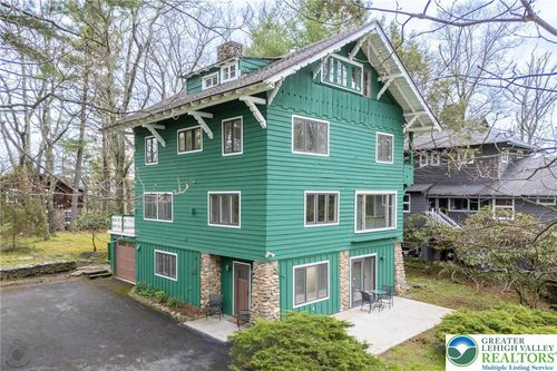 119 Falls Dr, Cresco, PA, 18326 | Card Image