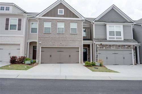 7621 Avalon Blvd, Fairburn, GA, 30213-6121 | Card Image