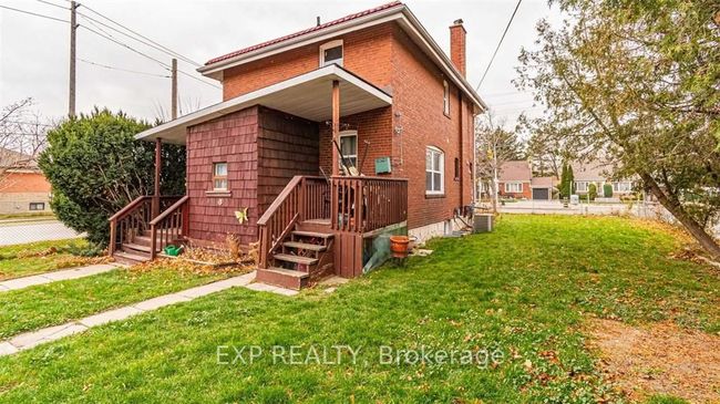 655 Browns Line, House other with 5 bedrooms, 3 bathrooms and 4 parking in Etobicoke ON | Image 4